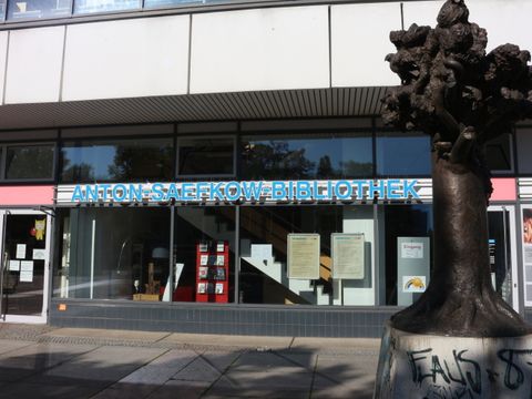 Anton-Saefkow-Platz 14