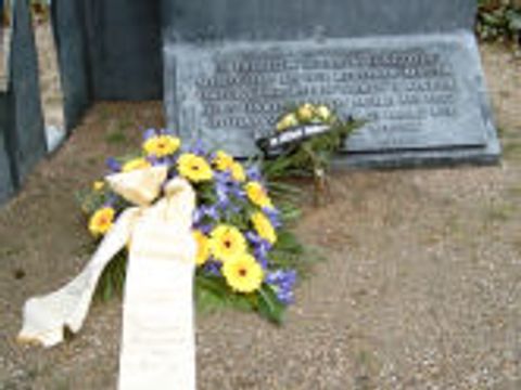 Mahnmal für die Maueropfer, Kiefholzstraße