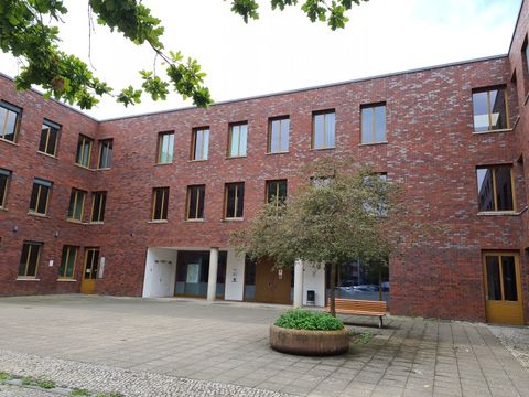 Außenansicht Grundschule an der Pulvermühle Spandau