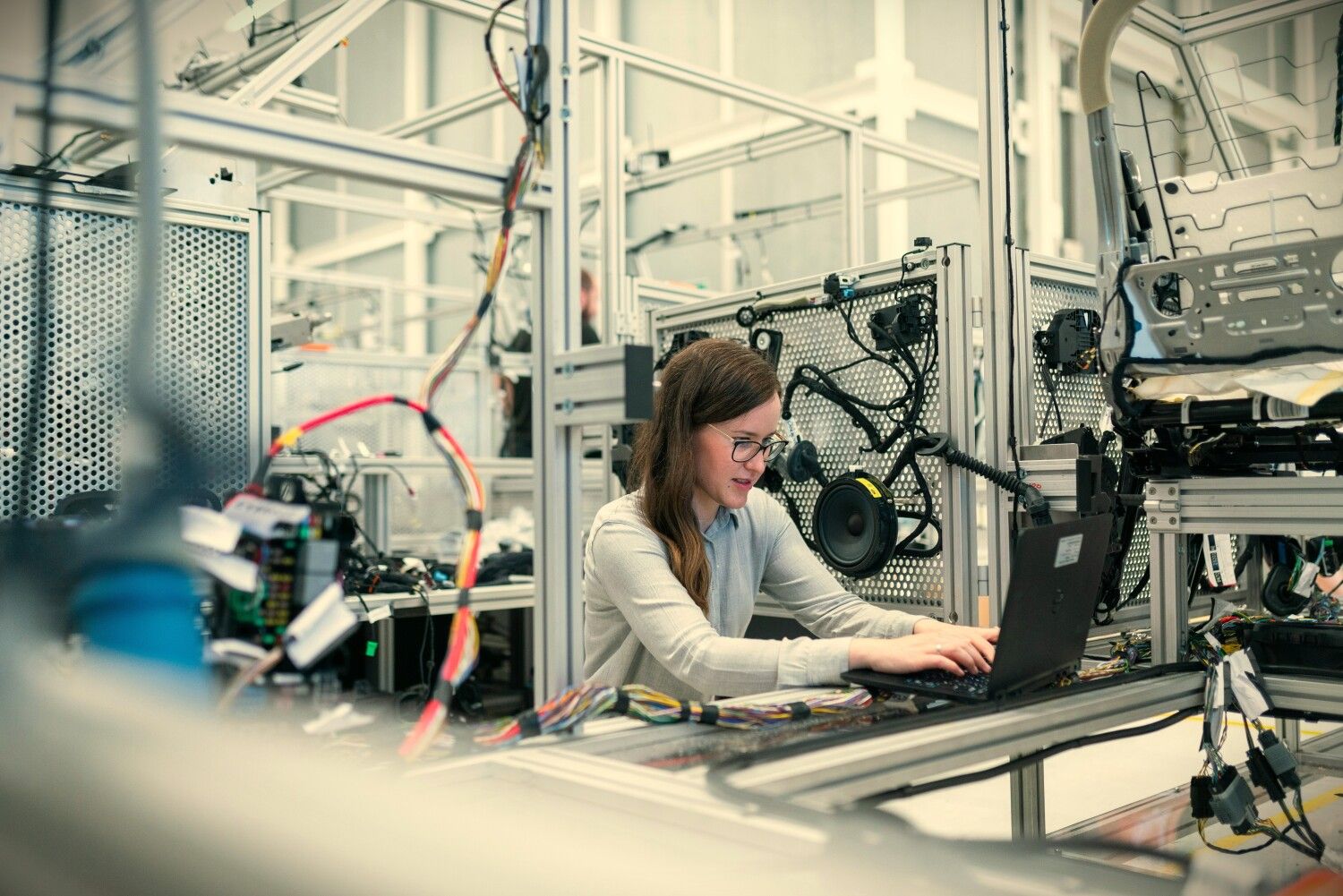 Ingenieurin bei der Arbeit