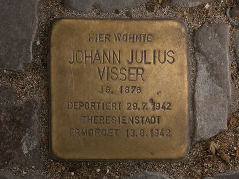Stolperstein Johann Julius Visser, Foto: A. Bukschat & C. Flegel, 03.06.2012