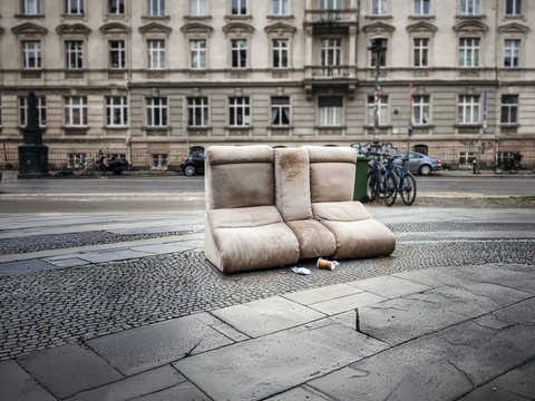 Stadtsauberkeit: Motiv MARÖDE Sofa bis zu 4.000 €