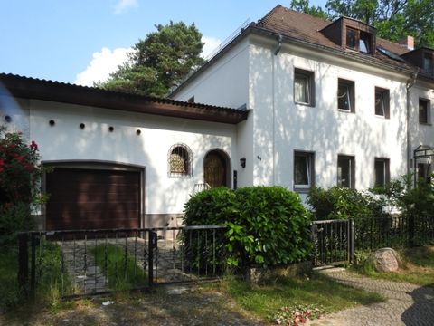 Hausansicht Kurländer Allee 44 (Bild: Stolpersteine-Initiative CW, Hupka)