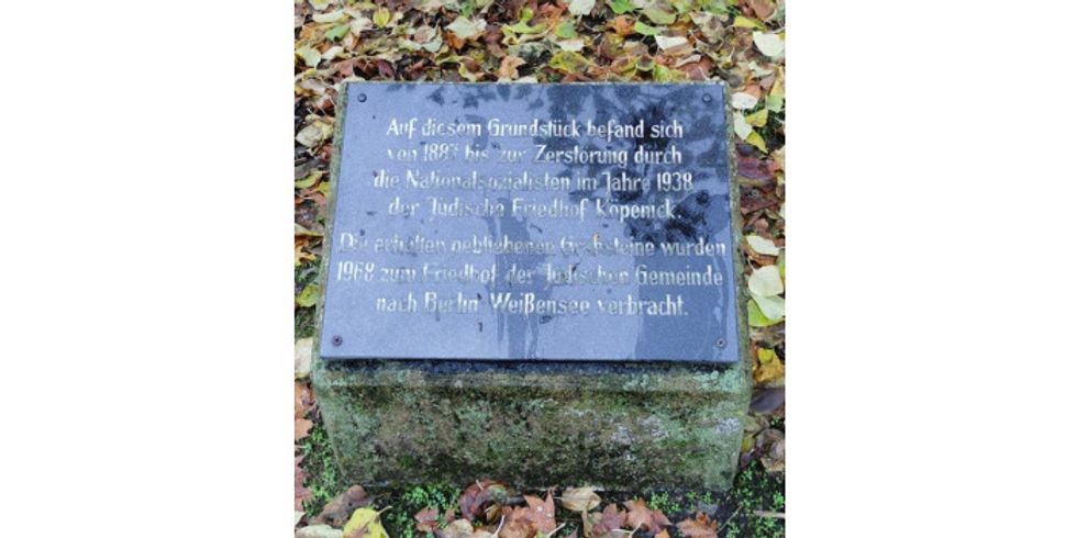 Gedenktafel für den ehemaligen Jüdischen Friedhof Köpenick