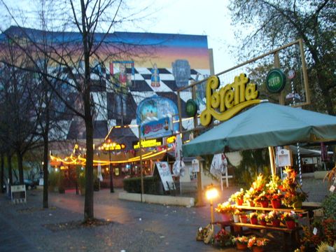 Loretta an der Lietzenburger Straße, 11.11.2006, Foto: KHMM