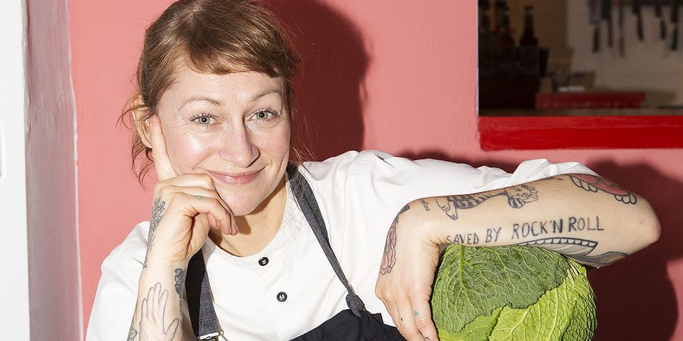 Sophia Hoffmann, Kochbuchautorin und ausgezeichnete Küchenchefin führt seit November 2022 gemeinsam mit Nina Petersen das Restaurant Happa