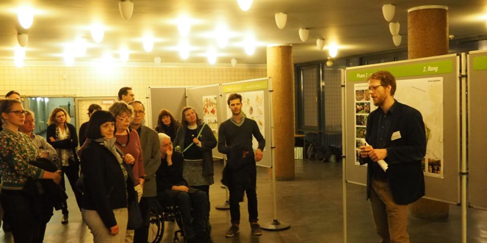 Ausstellungeröffnung zur Neugestaltung des Rudolfplatzes mit Florian Schmidt