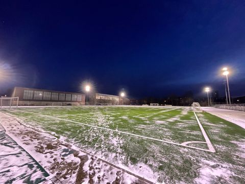 Saniertes Spielfeld auf dem Sportplatz Halker Zeile