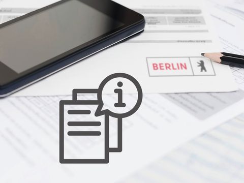 Dokumente mit Handy