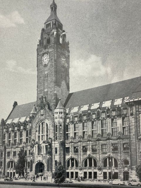 Das Rathaus Charlottenburg nach dem Wiederaufbau, der 1958 abgeschlossen wurde.