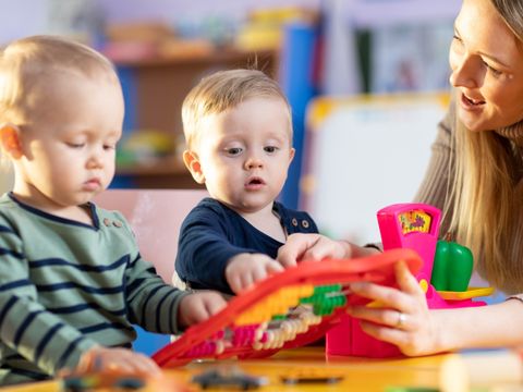 Alltag in der Kindertagespflege (Bild: oksun70)