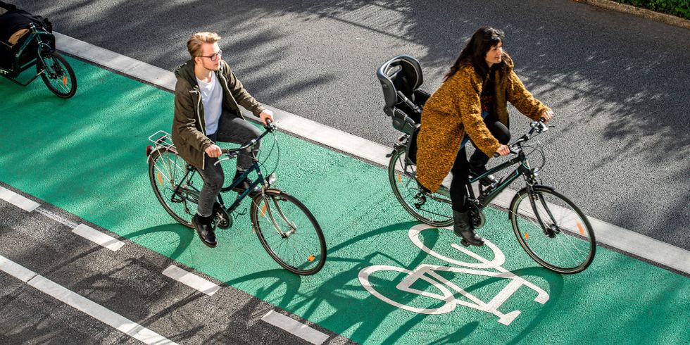 Radweg mit Grünbeschichtung