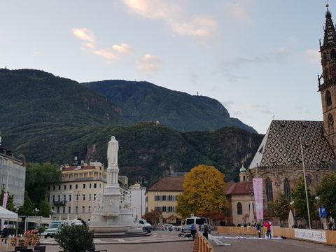Letzter Blick auf den Walterplatz in Bozen (Bild: Prokop Bow)