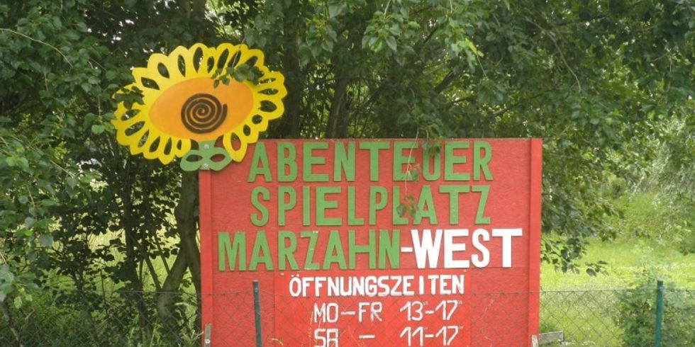 Eingangsschild zum Bürgergarten mit Schriftzug