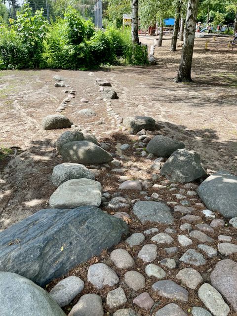 280. Kiezspaziergang im Volkspark Wilmersdorf: Findlinge und Geschiebe