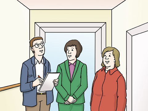 Drei Personen reden und einer schreibt