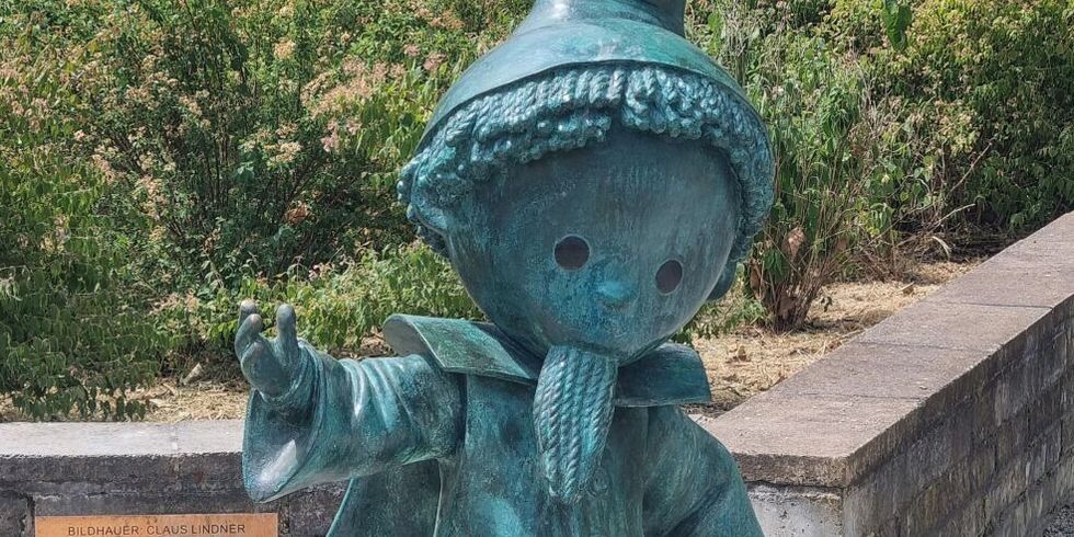 Das Sandmann-Denkmal auf dem Ullrichplatz in Mahlsdorf-Süd