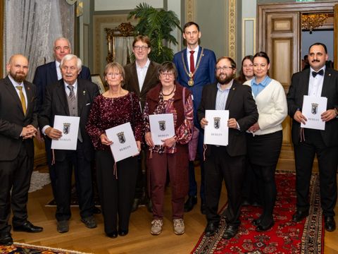 Verleihung der Neuköllner Ehrennadel 2025