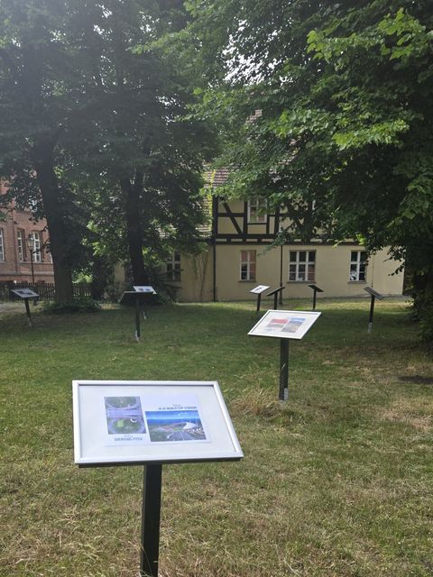 Ausstellung "Der Weltatlas der Fußballstatien"