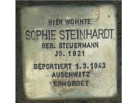 Stolperstein Sophie Steinhardt (Bild: Stolpersteine-Initiative CW)