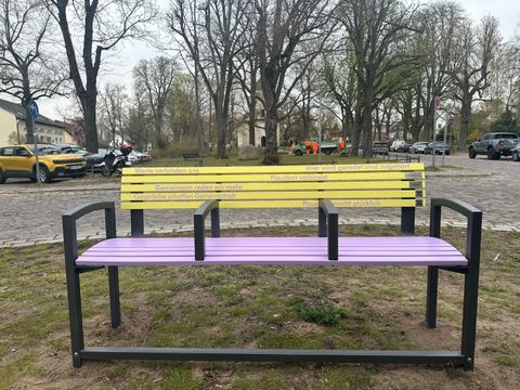 Quassellbank Alt-Lübars an der Bücherboxx