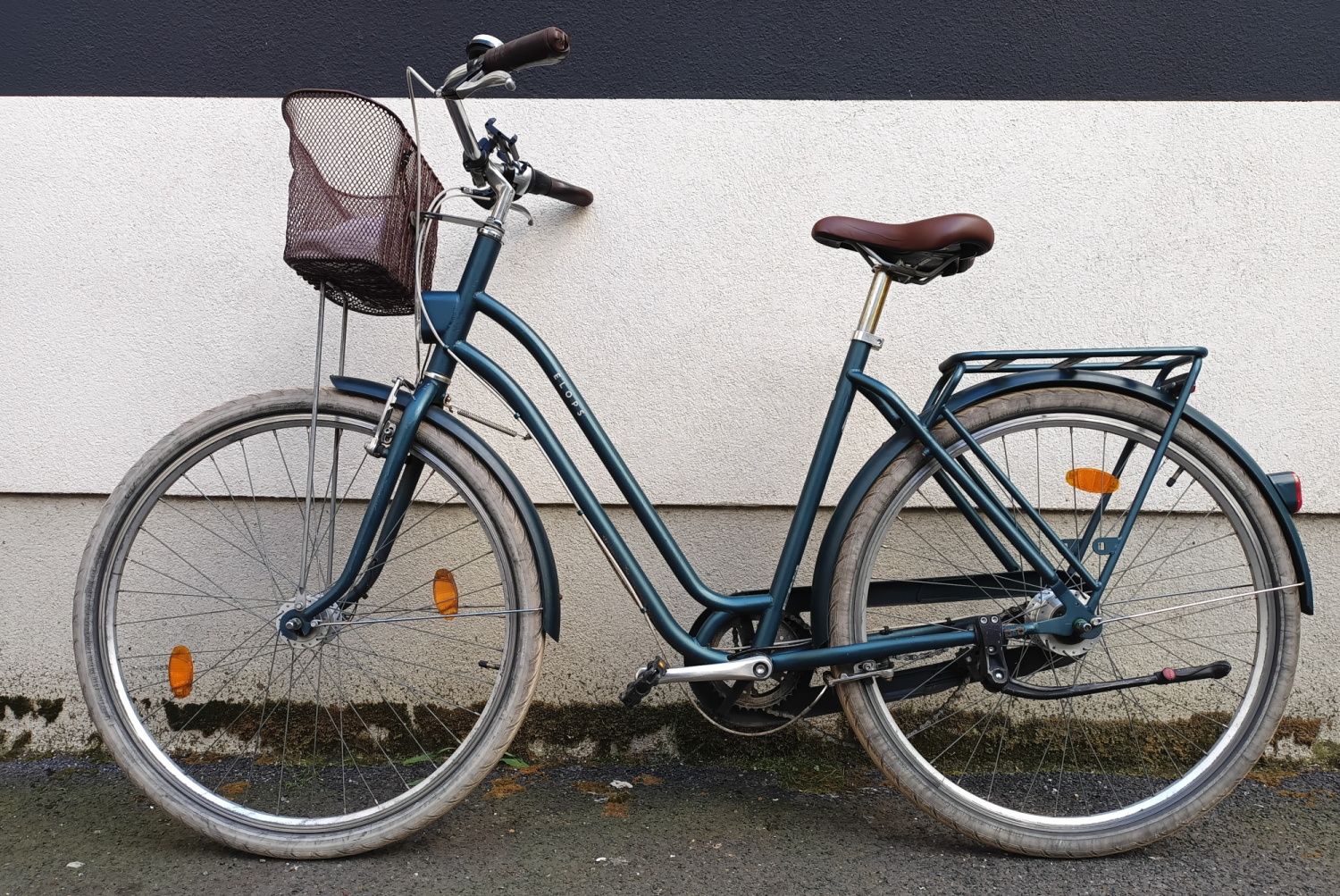 Blaues Damenfahrrad