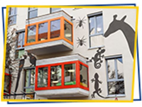 Vorderansicht des Familienzentrums