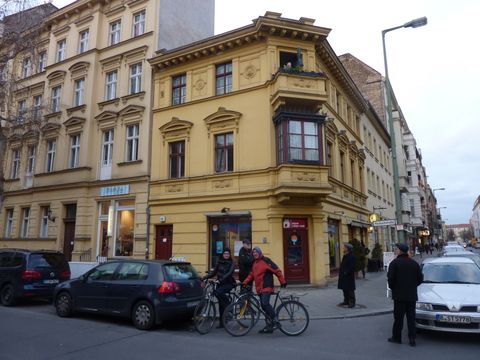 Wilmersdorfer Ecke Haubachstraße, 10.12.2011, Foto: KHMM