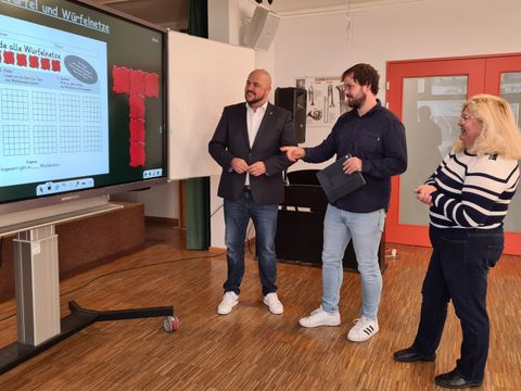 Glasfaseranbindung und ausgebautes LAN/WLAN-Netzwerk in der Mary-Poppins-Grundschule