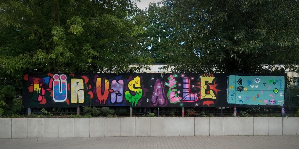 FÜR UNS ALLE