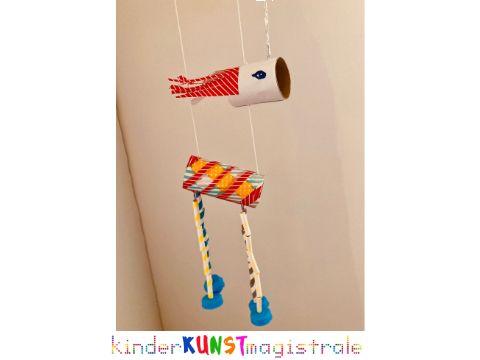 selbstgebasteltes Einhorn aus Toilettenpapierrollen