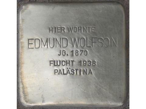 Stolperstein für Edmund Wolfson (Bild: Stolpersteine-Initiative CW, Hupka)