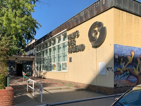 Haus der Jugend Charlottenburg Eingang