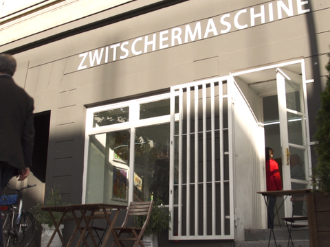 Die Zwitschermaschine von außen.