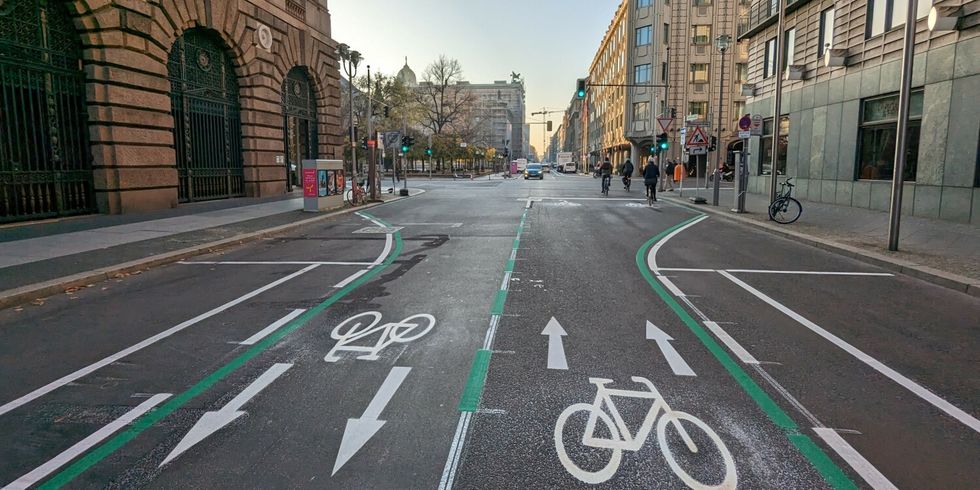 Charlottenstraße: Fahrradstraße in Bau
