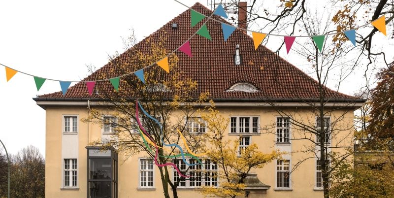 Urbanstr. 21, Seitenansicht