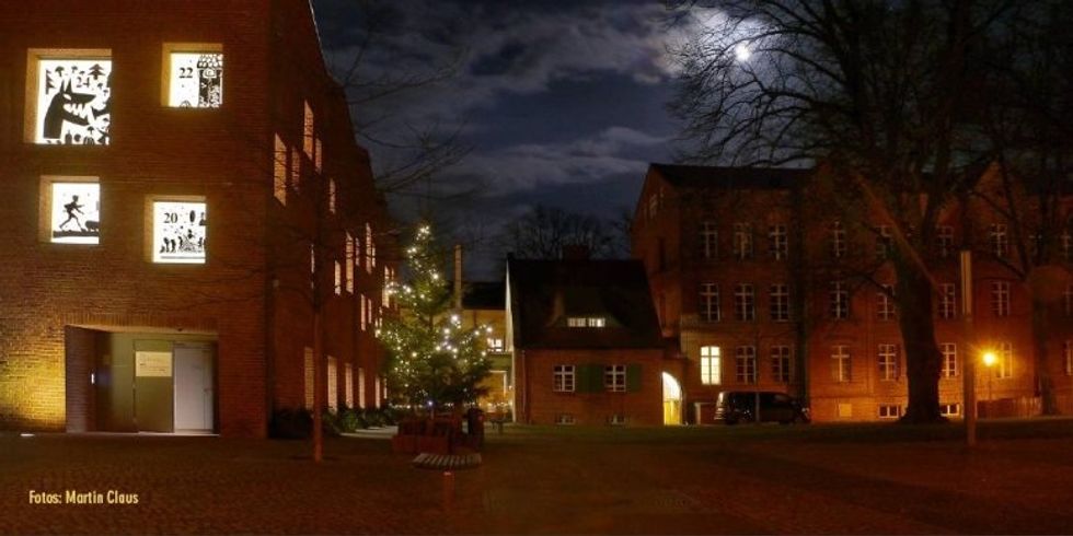 Beleuchteter Adventskalender Mittelpunktbibliothek Köpenick
