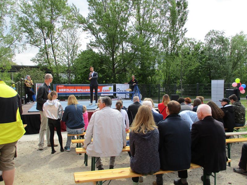 Bezirksstadtrat Herr Lemm begrüßt die Besucherinnen und Besucher