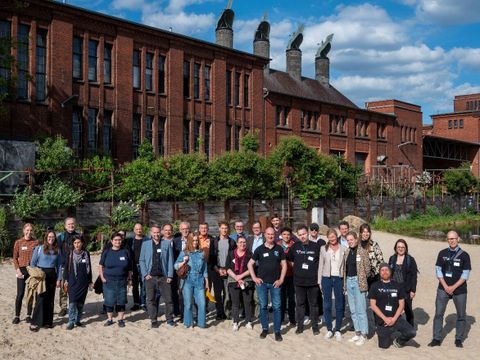 Gruppenbild der Veranstaltung (Bild: Erik-Jan Ouwerkerk)