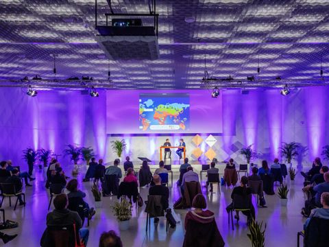 Ort der Debatte: Im Futurium Forum finden regelmäßig Veranstaltungen statt