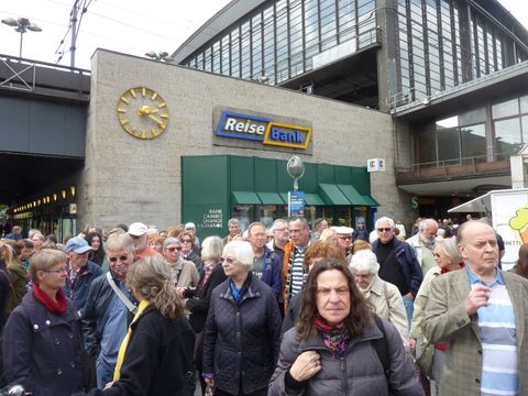 Am Bahnhof Zoo, 10.5.2014, Foto: KHMM