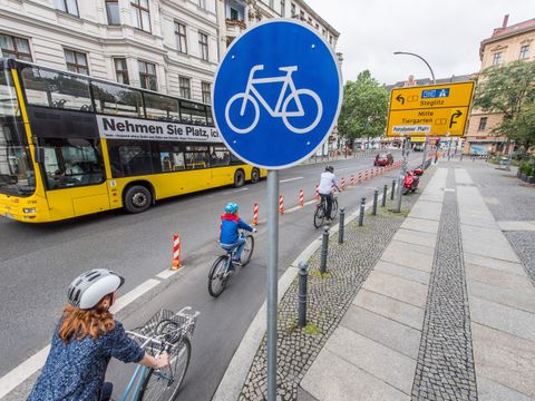 Radweg in der Kolonnenstraße