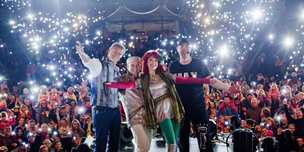 Weihnachtsmusical und Taschenlampenmärchen mit Musiktheater Rumpelstil