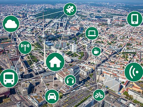 Berliner Stadtansicht mit aufgelegten Icons zur digitalen Vernetztung