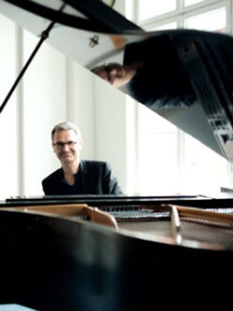 Henning Schmied