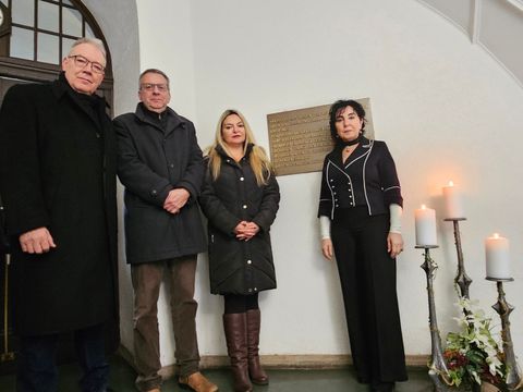 (v.l.n.r.:) Bezirkstadtrat Harald Muschner, Superintendent Thomas Harms (Kirchenkreis Reinickendorf), Stellvertretende BVV Vorsteherin Sevda Boyraci und Bezirksbürgermeisterin Emine Demirbüken-Wegner (Bild: BA Reinickendorf)