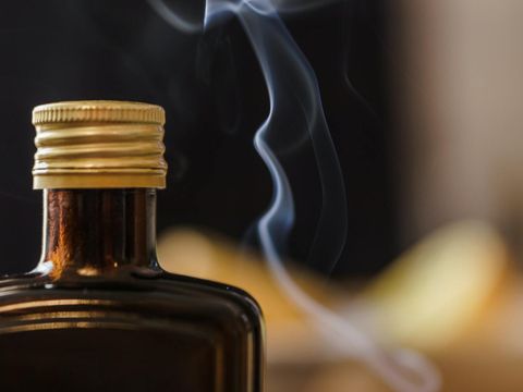 Ernüchternde Bilanz: Ordnungswidriger Verkauf von gefährdenden Genussmitteln an Minderjährige (Bild: Pexels)