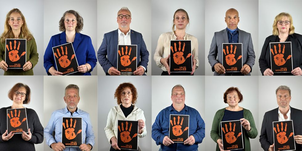 Alle Geschäftsführende der Berliner Jobcenter sind mit dem Key Visual der Kampagne abgebildet.