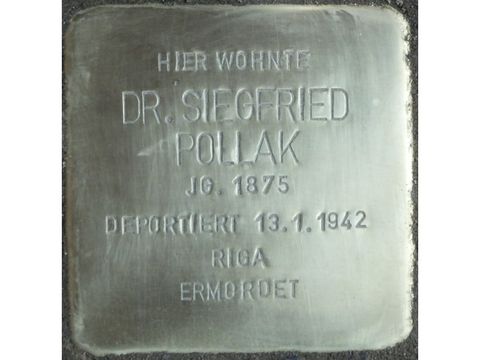 Stolperstein Dr. Siegfried Pollak (Bild: Stolpersteine-Initiative CW, Hupka)