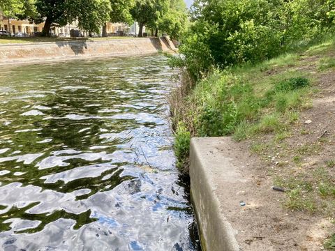 Urbanhafen, Kanalufer mit Sanierungsbedarf, 12.05.2022